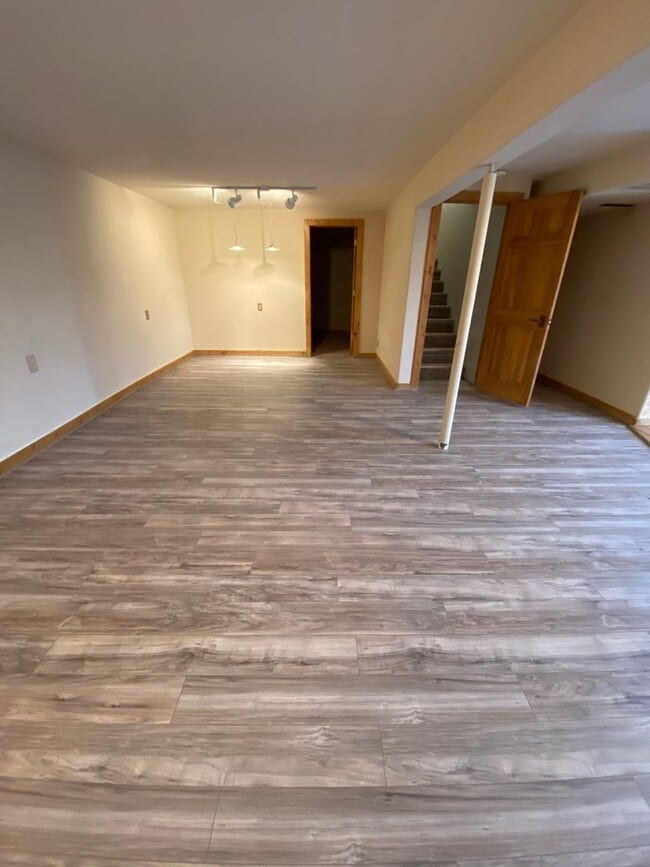 Building Photo - For Rent - Available May 2026