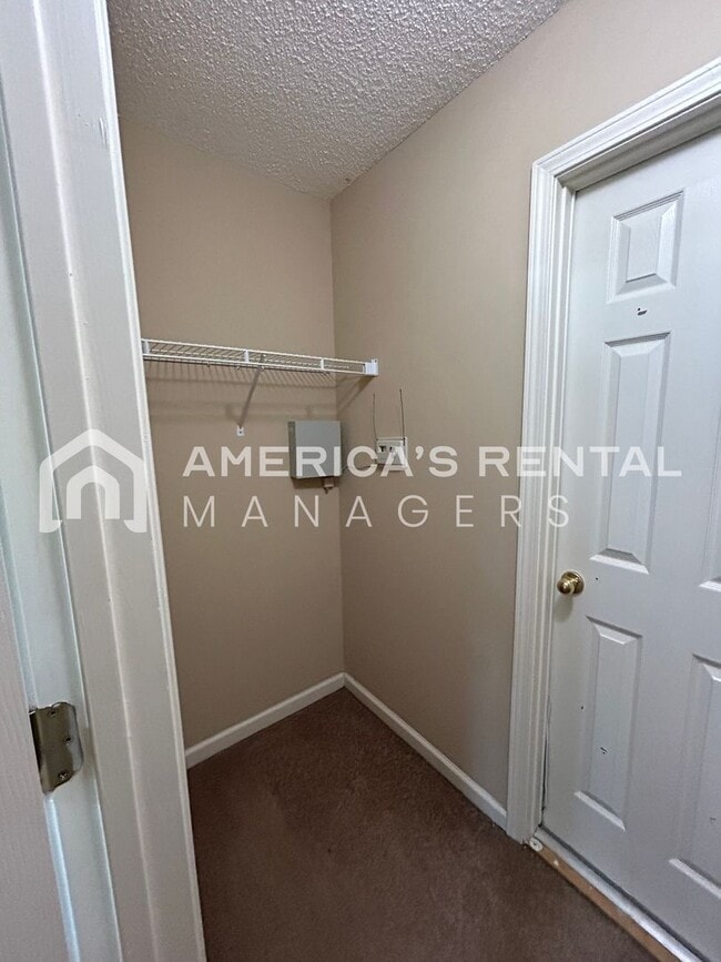 Building Photo - DEPOSIT PENDING! Home in Trussville!!