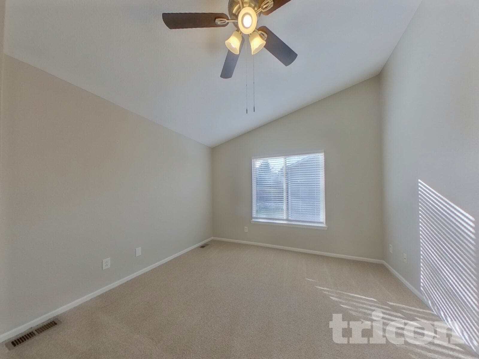 Building Photo - 21898 E Alamo Ln