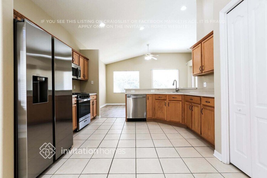 Building Photo - 5111 Clover Mist Dr