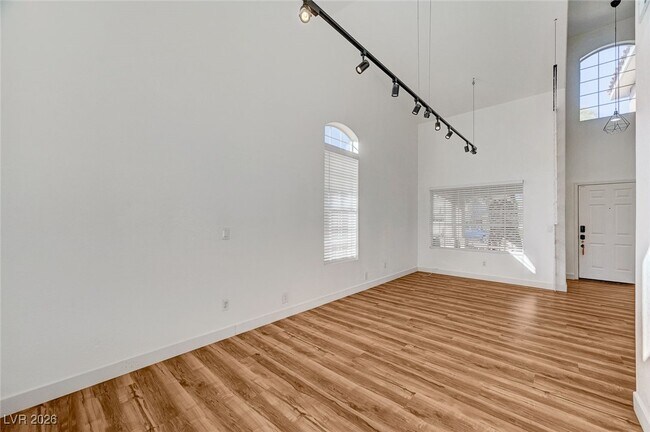 Building Photo - 2403 Rue De Versailles