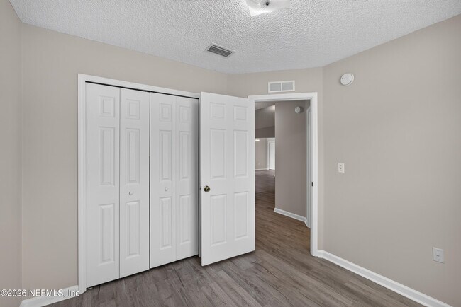 Building Photo - 8519 Blazing Star Ct