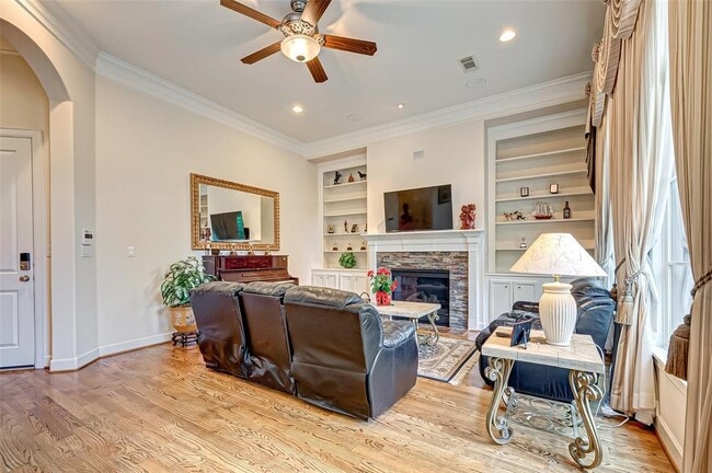 Building Photo - 6331 W Mystic Meadow