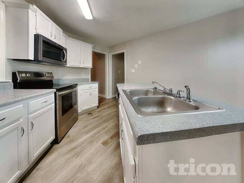 Building Photo - 3661 Winding Trail Dr