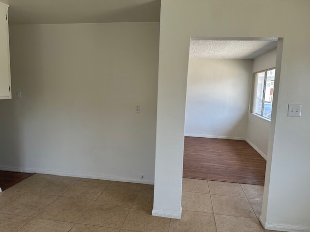 Building Photo - 4405 Elizabeth St