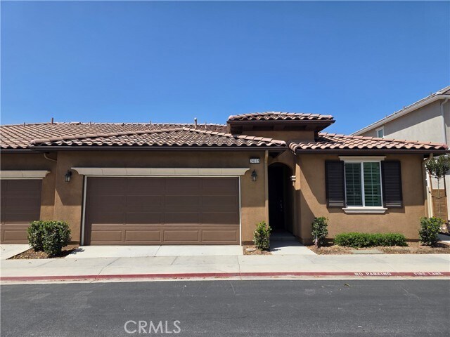 Building Photo - 24115 Hillcrest Dr