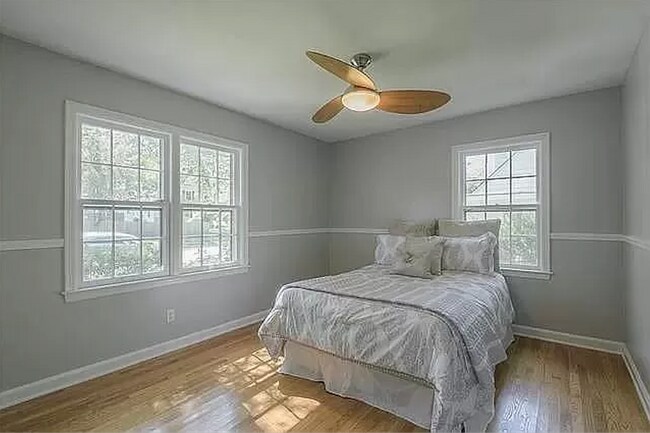 Building Photo - 5036 Mission Rd