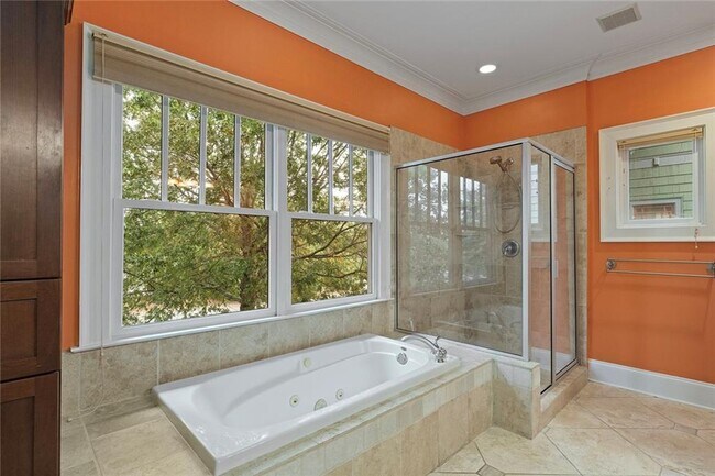 Building Photo - 120 Park Pl