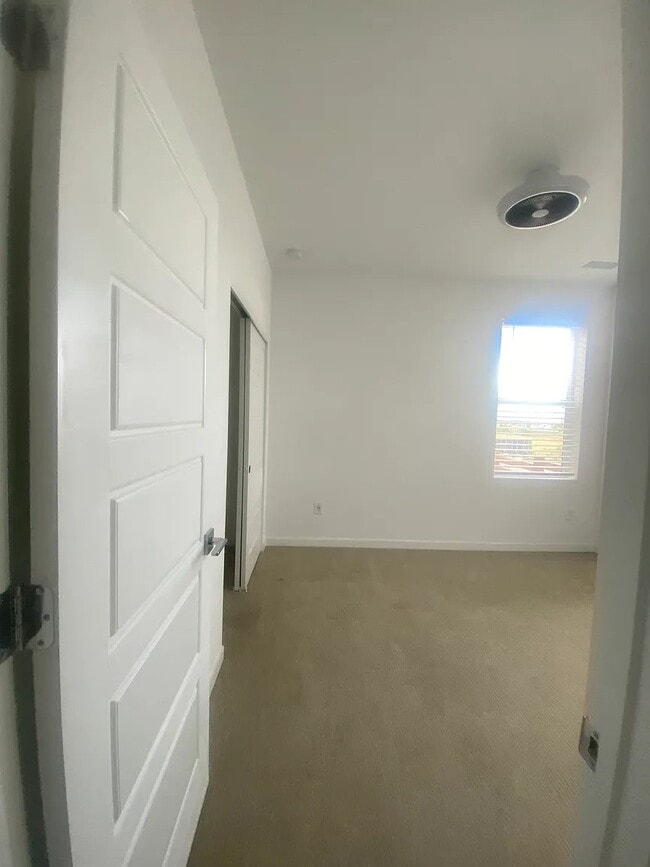 Building Photo - 11066 Shining Star Cir