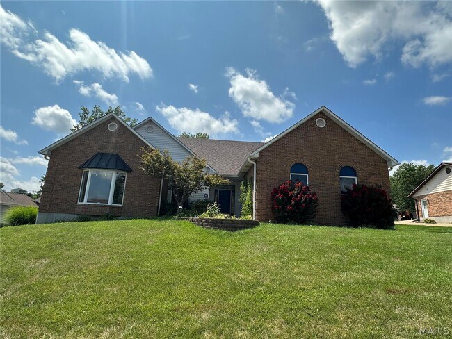 Building Photo - 4 Grayson Ridge Dr