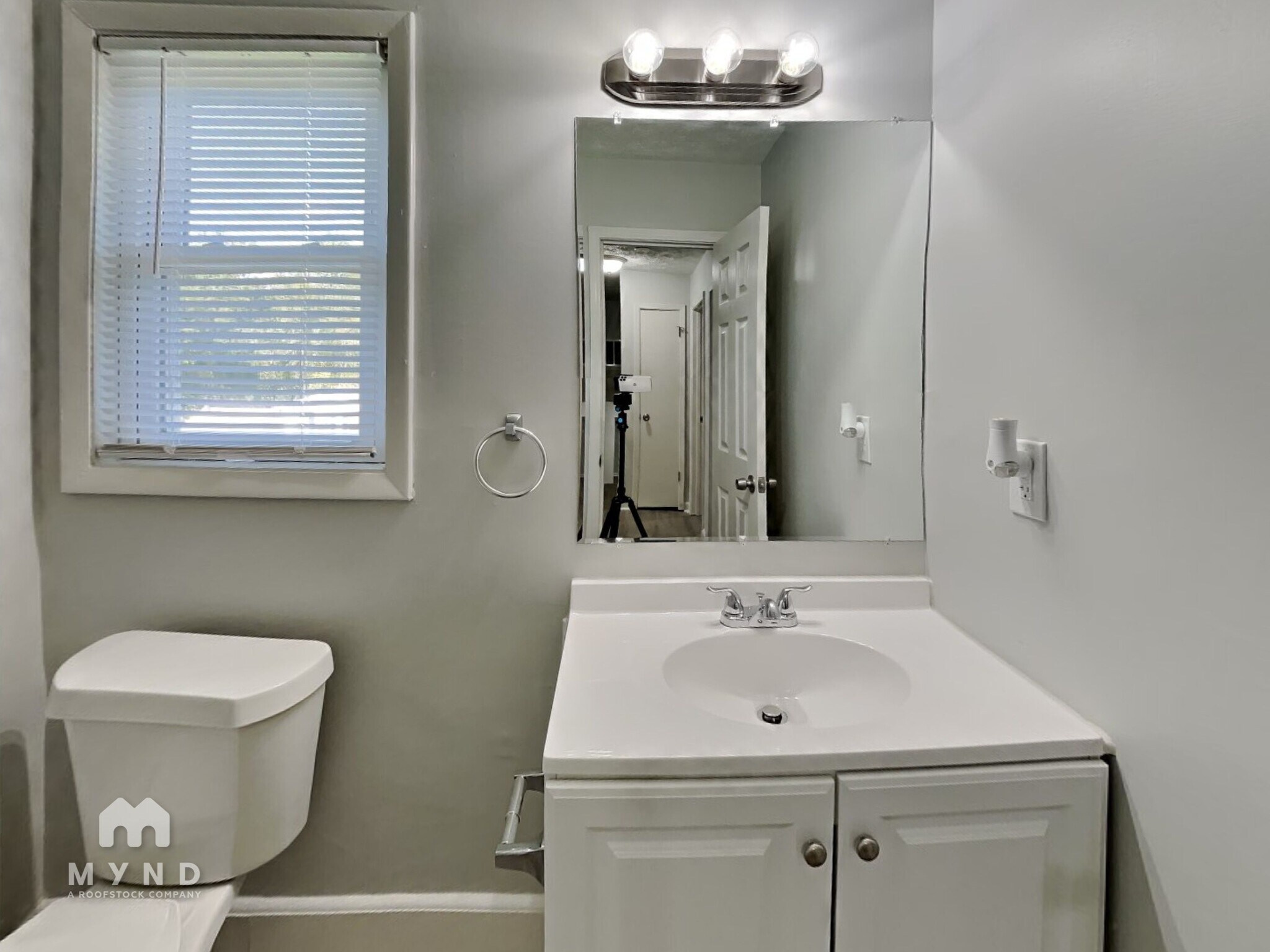 Building Photo - 7313 Penland Dr