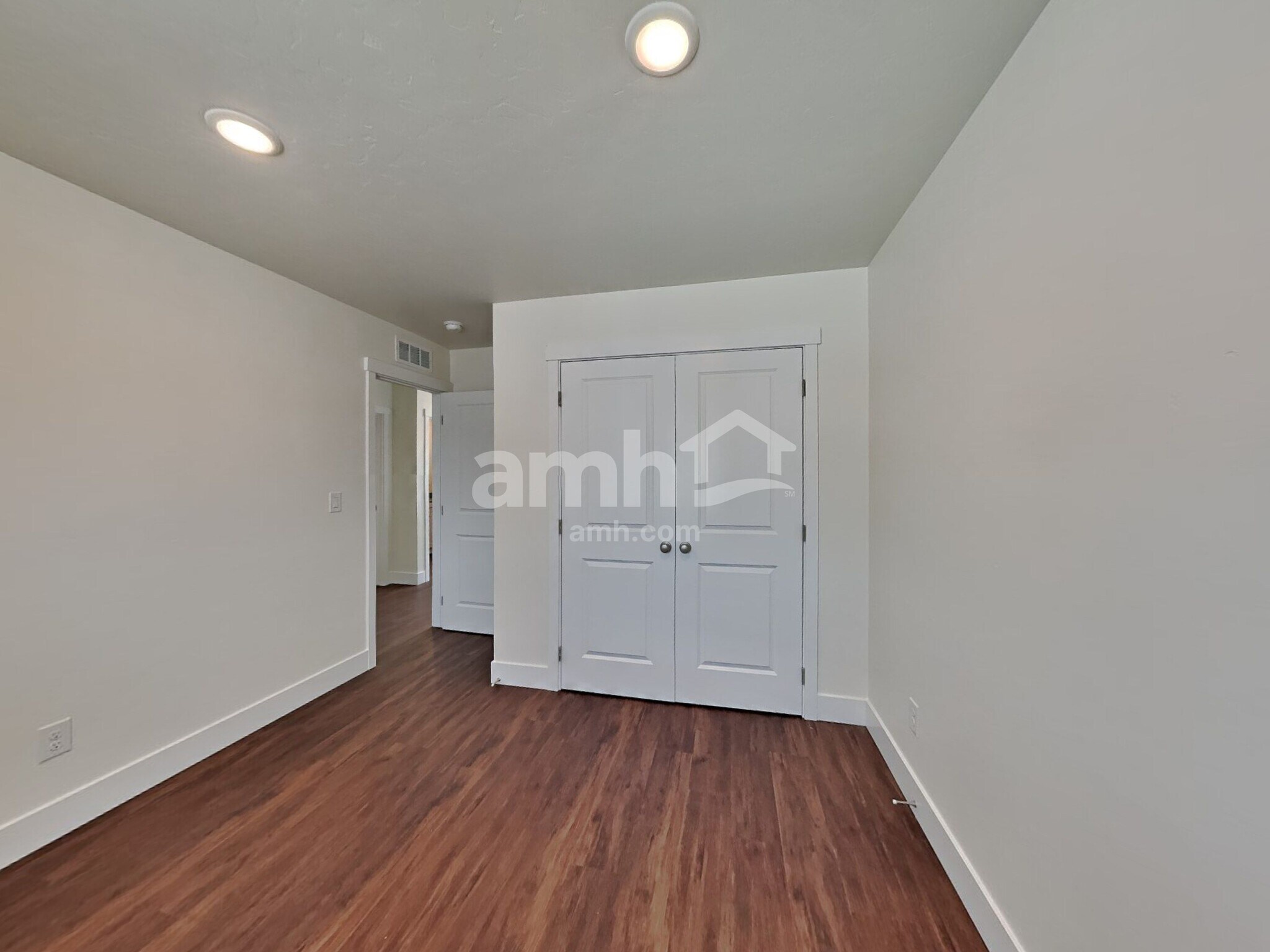 Building Photo - 11518 W Mesquite St