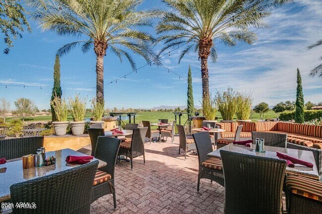 Building Photo - Luxury Lifestyle in Queen Creek AZ