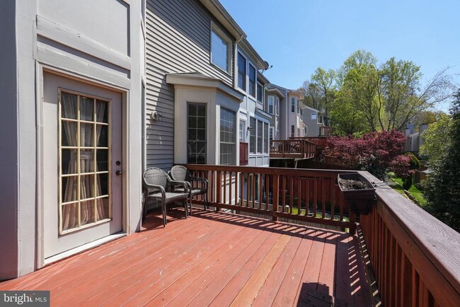 Building Photo - 8010 Readington Ct