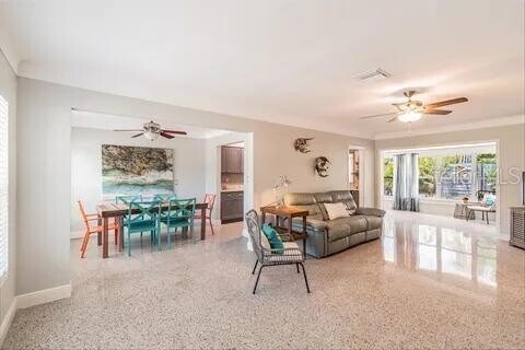 Building Photo - 10911 Cherokee Dr