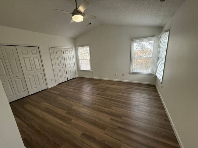 Building Photo - Elegant Residence in a Private Cul-de-Sac! "ASK ABOUT OUR ZERO DEPOSIT"