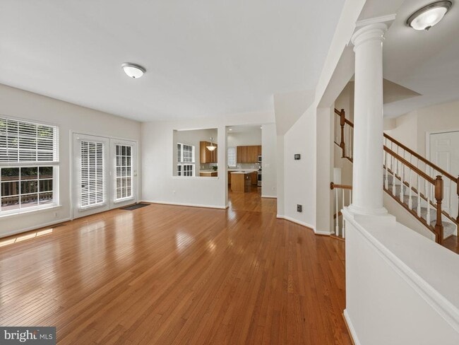 Building Photo - 43103 Lake Ridge Pl