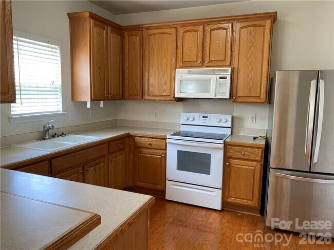 Building Photo - 17332 Newlands Corner Ln