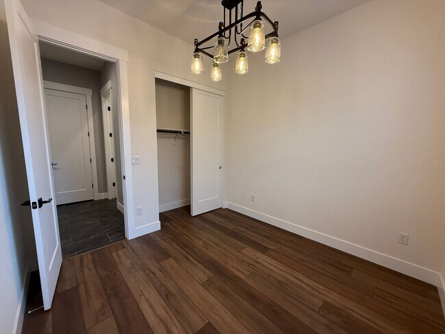 Building Photo - Beautiful single story Toll Brothers Home ...