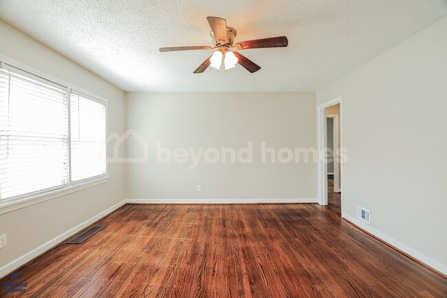 Building Photo - Just Renovated 3-Bed Brick Ranch - Ready for Move-In!