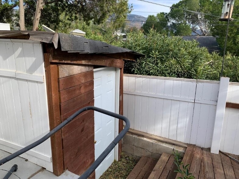 Building Photo - 9629 Alene Dr