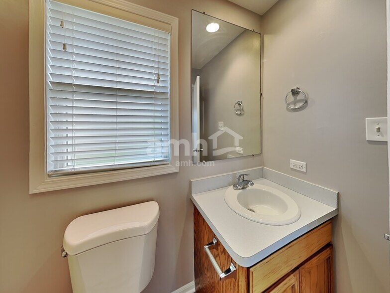 Building Photo - 6603 Walter Adamic Ln