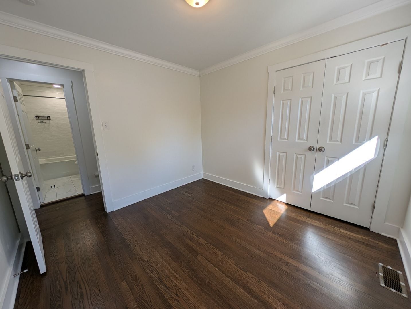 Building Photo - 1801 Kennesaw Dr