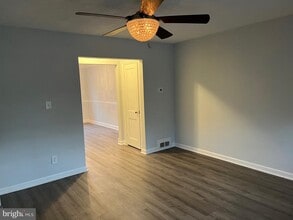 Building Photo - 4025 Clay Pl NE