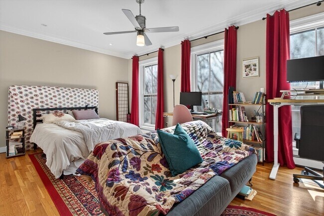 Building Photo - 15 Mt Vernon St