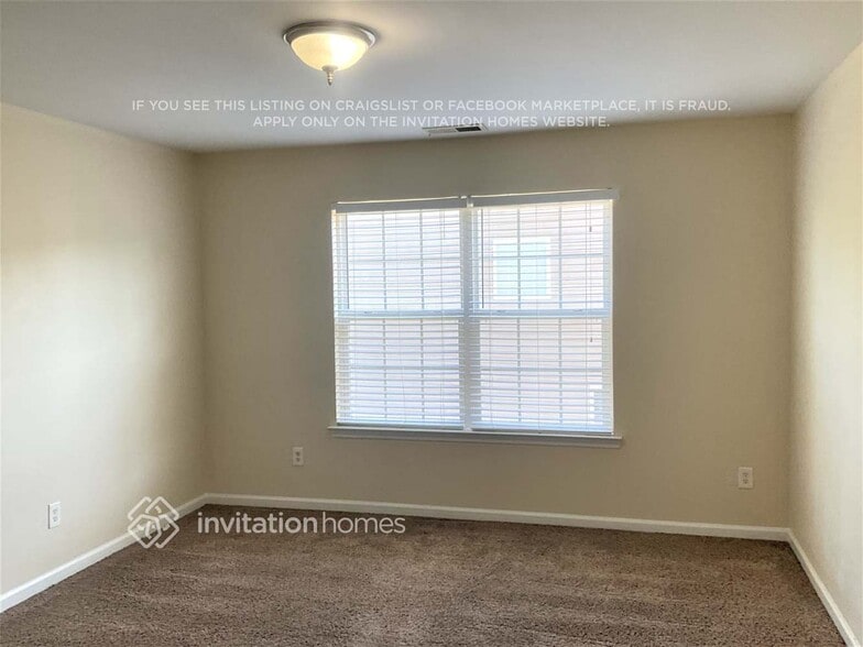 Building Photo - 12224 Palomar Dr