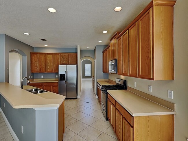 Building Photo - 4686 Blue Major Dr