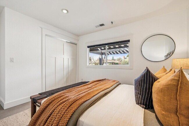 Building Photo - Eastside Sonoma | Vineyard & Hill Views