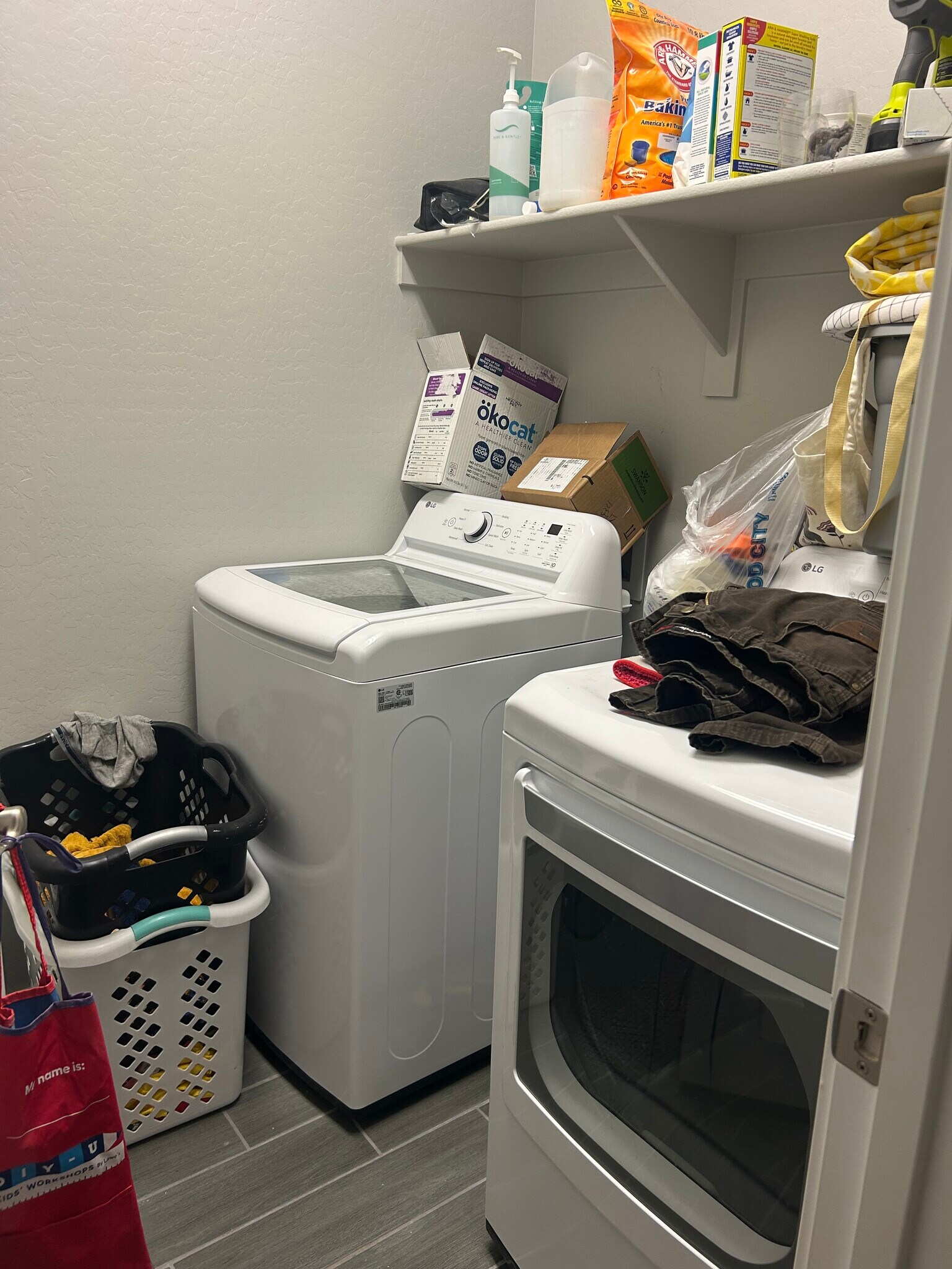 Laundry room - 1964 N Hubbard Ln