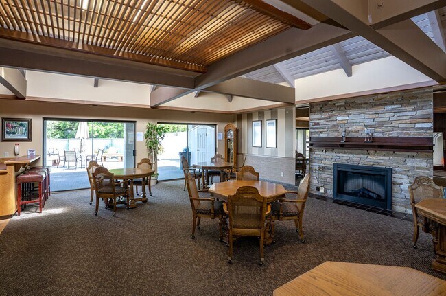 Building Photo - Sweeping waterfront views in this 2-Bedroo...
