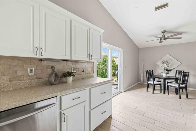 Building Photo - 7795 Pine Trace Dr