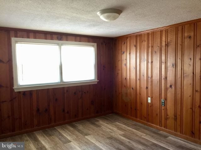 Building Photo - 2621 Darby Dr