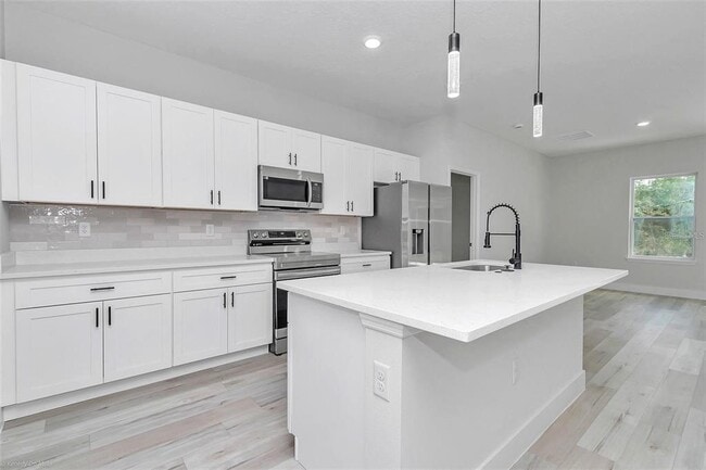 Building Photo - 3398 SW 165th Loop