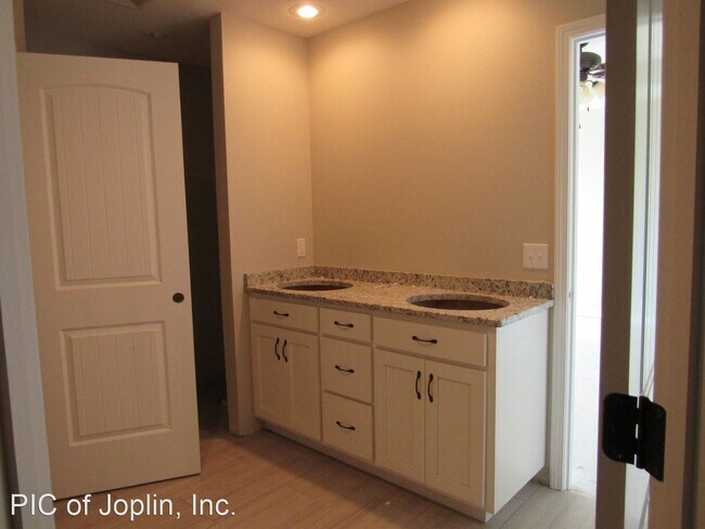 Building Photo - 3 br, 2 bath House - 626 Ty Court