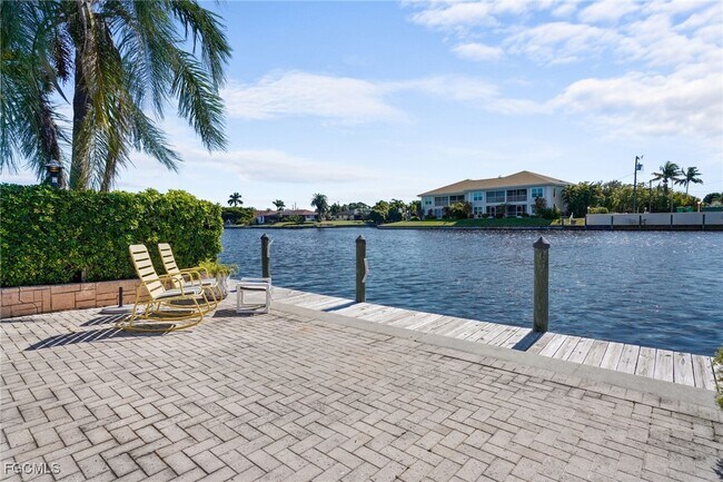 Building Photo - 517 SE 43rd St