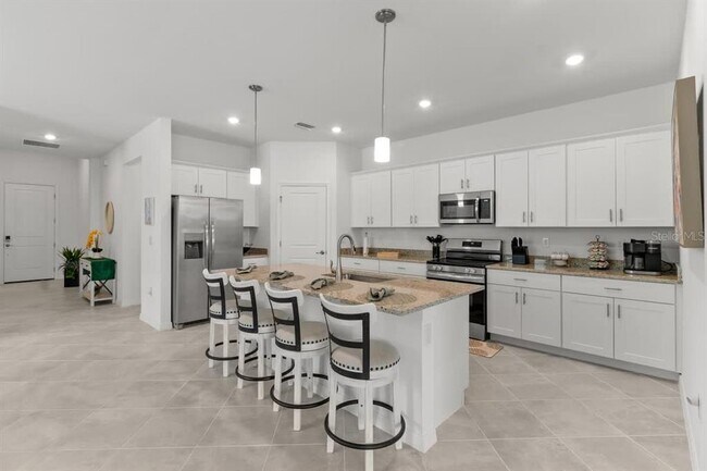 Building Photo - 1638 Saddlewood Cir