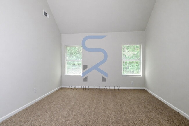 Building Photo - Modern Townhome Living – 3BR/3BA in The Gardens at Lovejoy