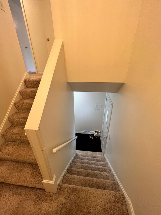 Building Photo - 101 Mitchell Cir