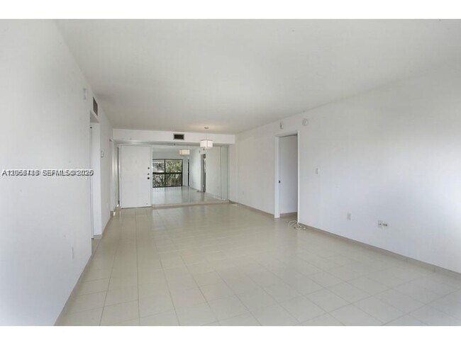 Building Photo - 255 Galen Dr