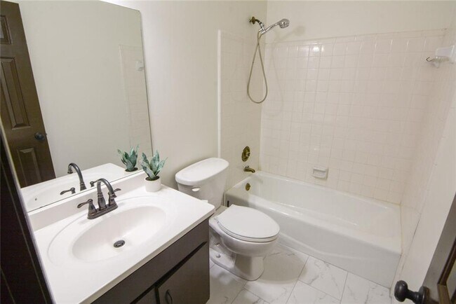 Building Photo - 4156 Westerleigh Ct NW
