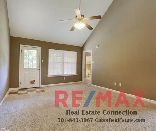 Building Photo - No Smoking. No Pets.