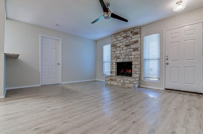 Building Photo - 12302 Deer Falls Dr