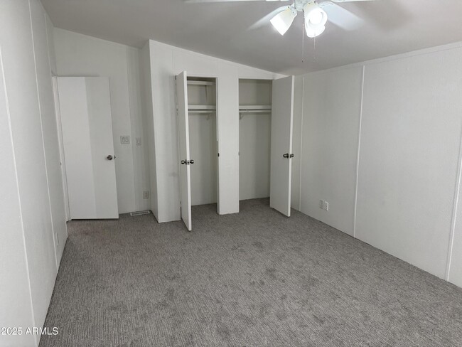 Building Photo - 18001 N 19th St