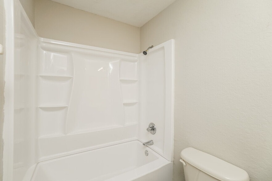 Building Photo - 11485 Viking St