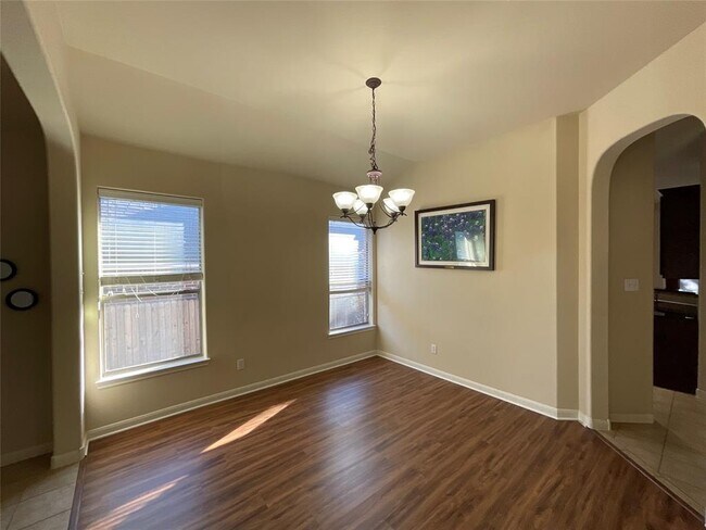 Building Photo - 303 Steer Acres Ct