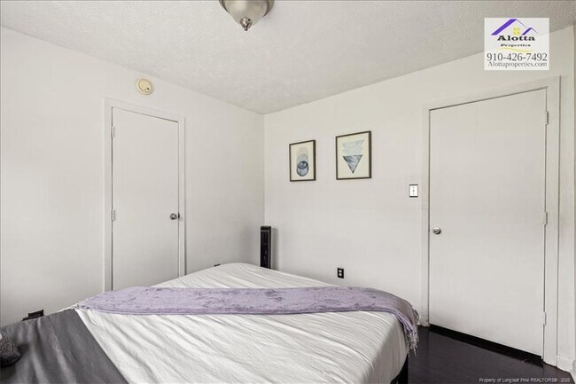 Building Photo - 743 Rustland Dr